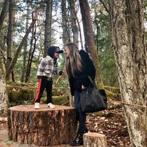 Meet your Posher, Danielle